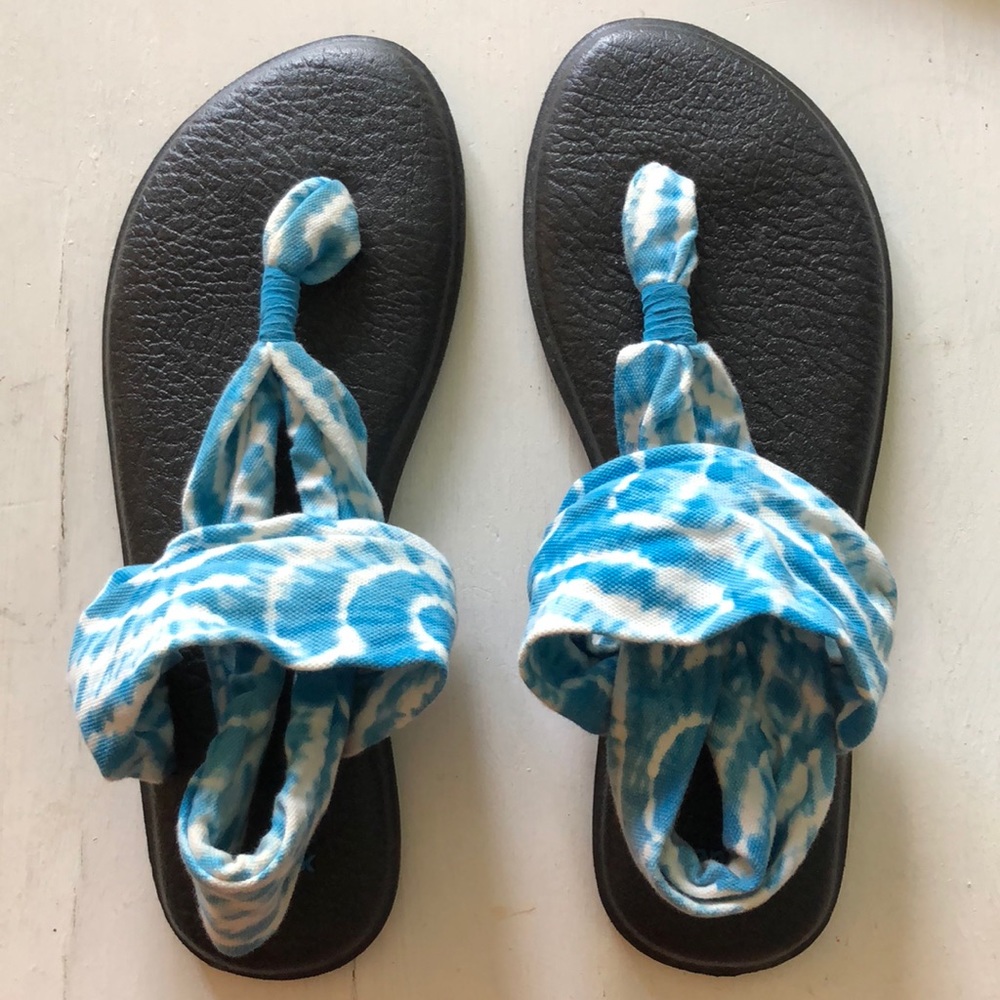 Sanuk sandal